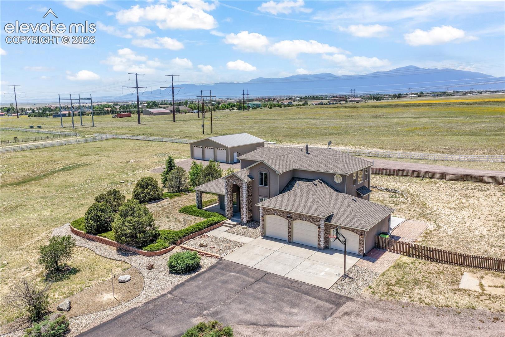 Listing photo 2 for 8524 Towner Avenue