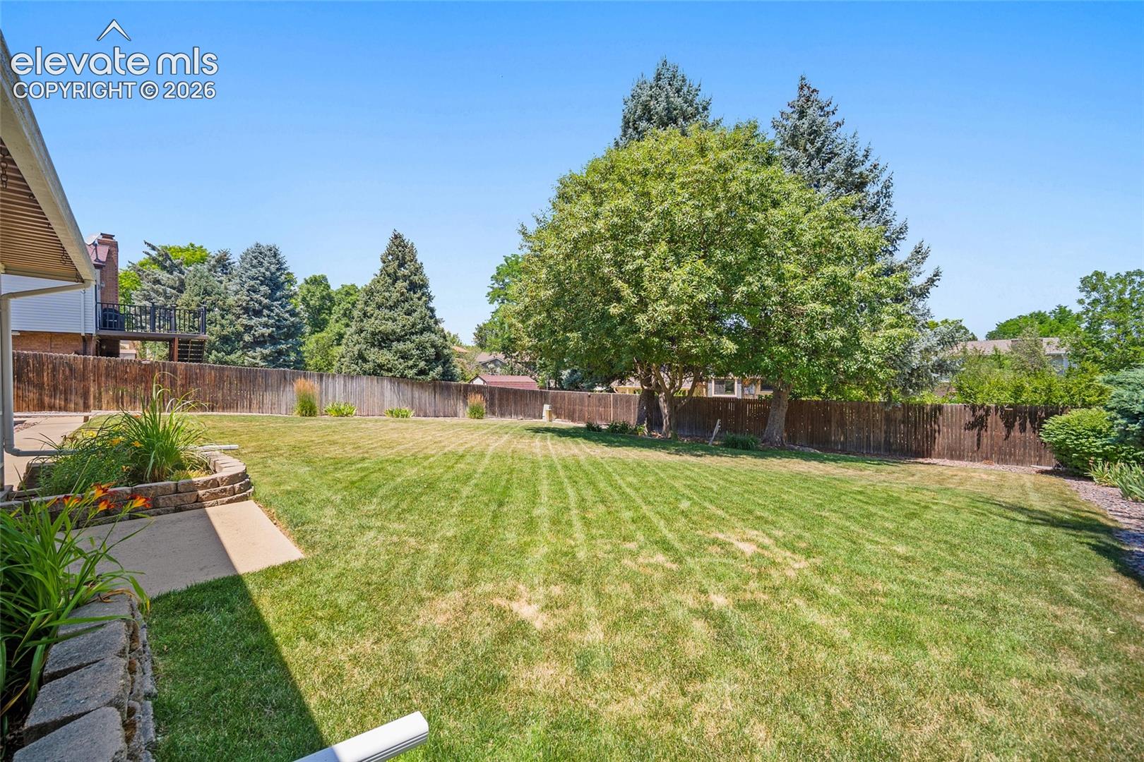 Listing photo 34 for 4695 W Stanford Avenue