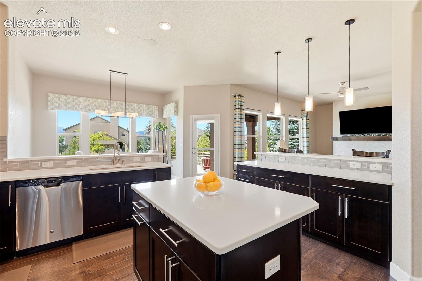 Listing photo 15 for 2477 Fieldbrook Court