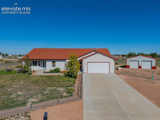 824 S Cayuga Court — listing photo