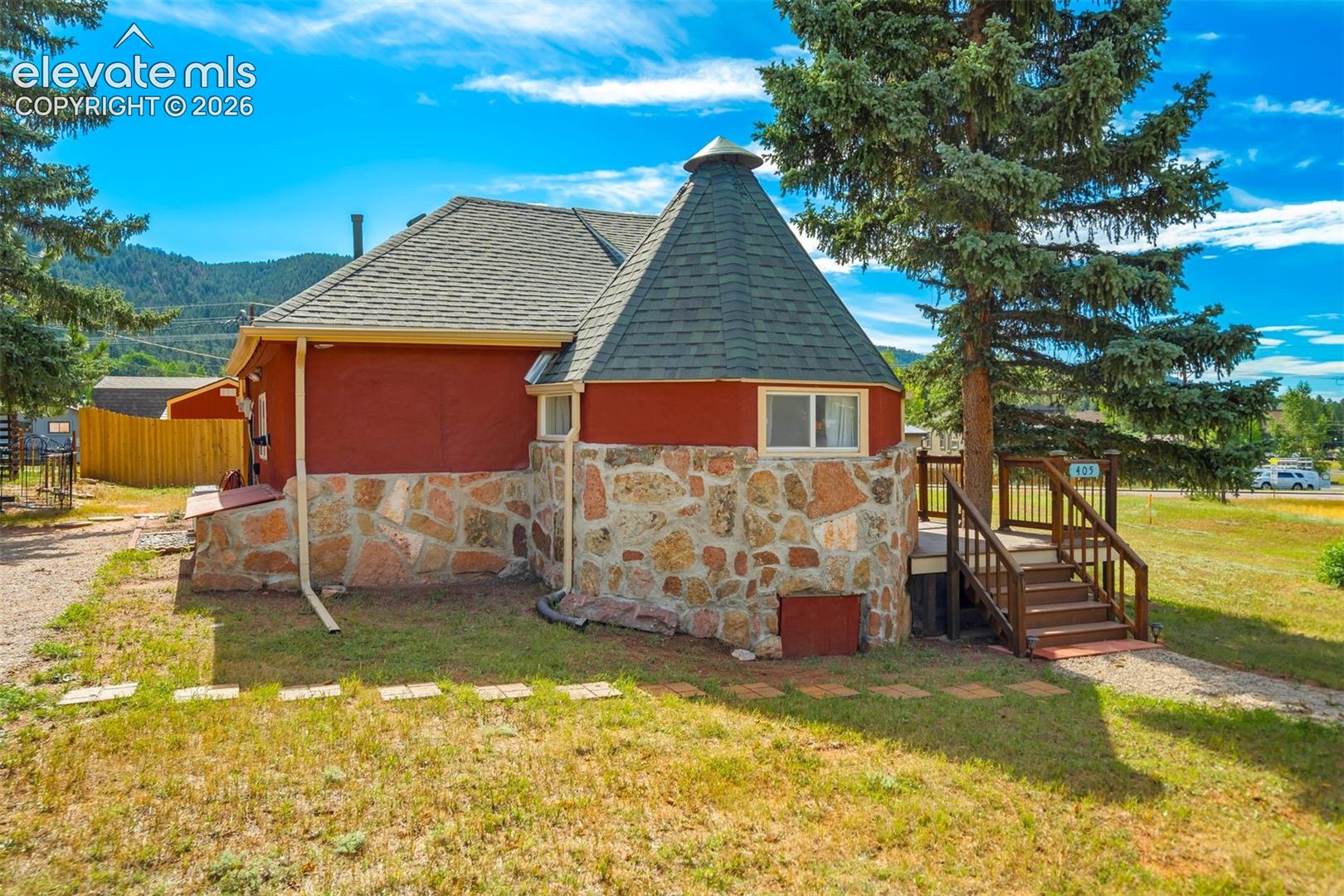 405 Baldwin Street, photo 1