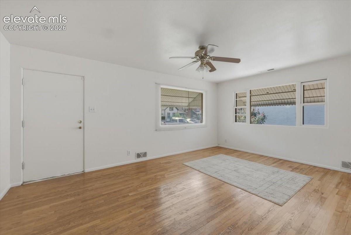 Listing photo 4 for 1411 Wabash Avenue