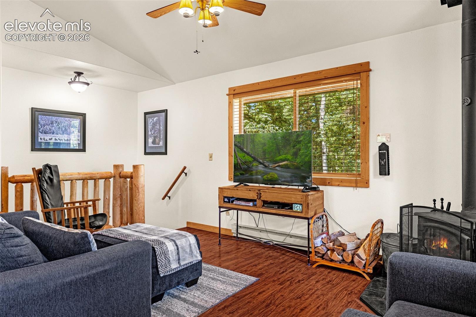 Listing photo 11 for 108 Spring Valley Lane