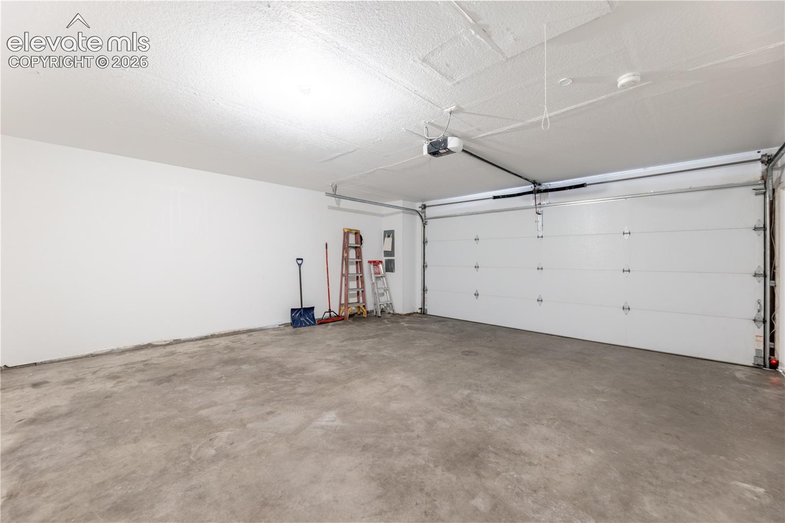 Listing photo 24 for 2522 S Worchester Court E
