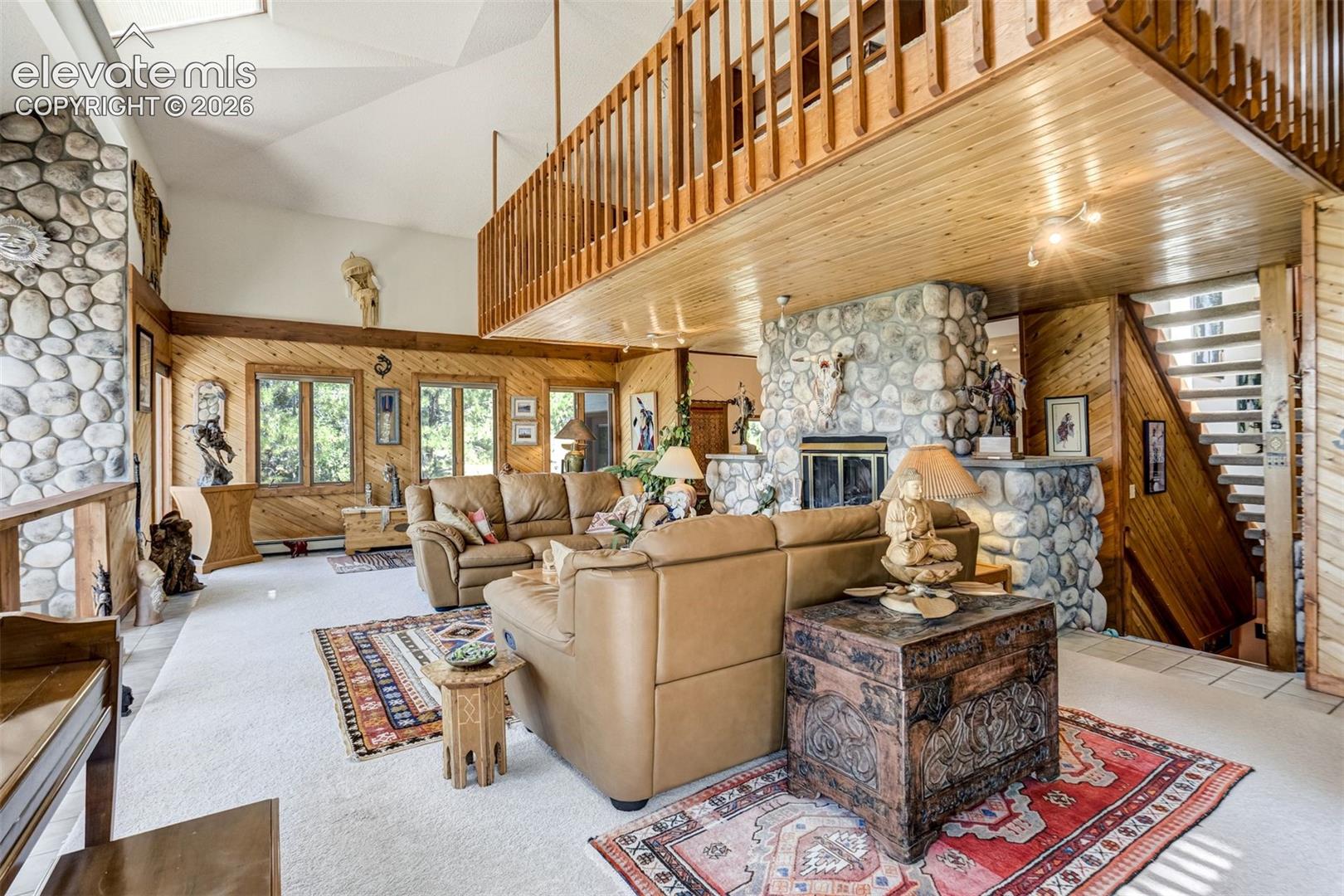 Listing photo 10 for 19330 Greenwood Drive