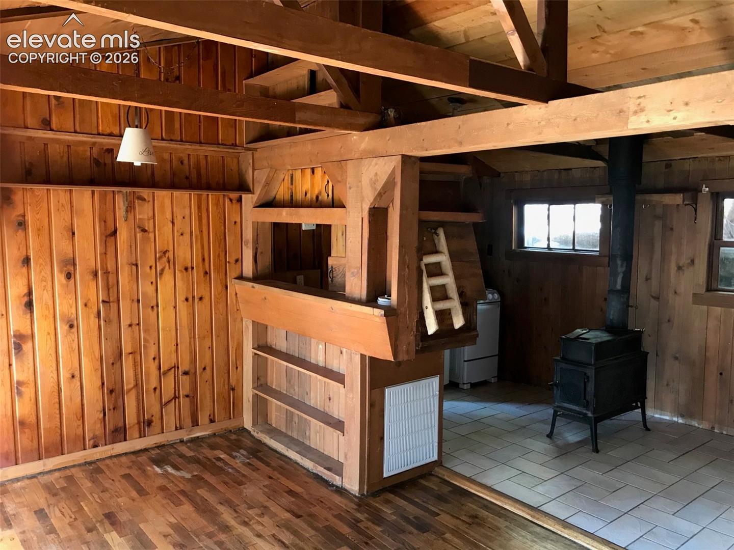 Listing photo 10 for 1052 W Highway 24
