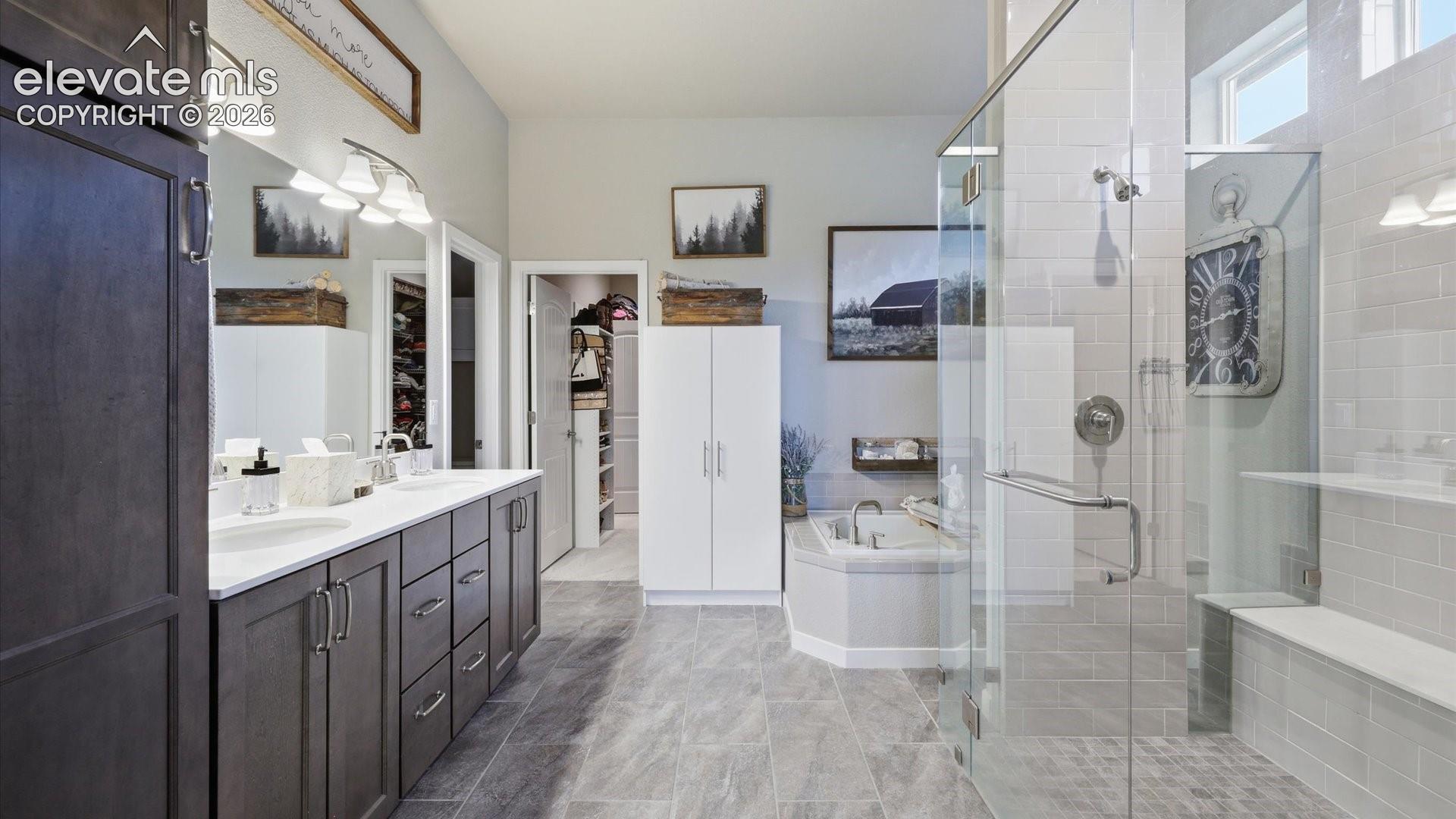 Listing photo 22 for 16297 Forest Cloud Way