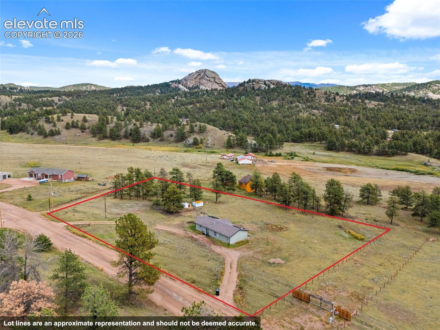 Listing photo 21 for 464 Hackamore Drive