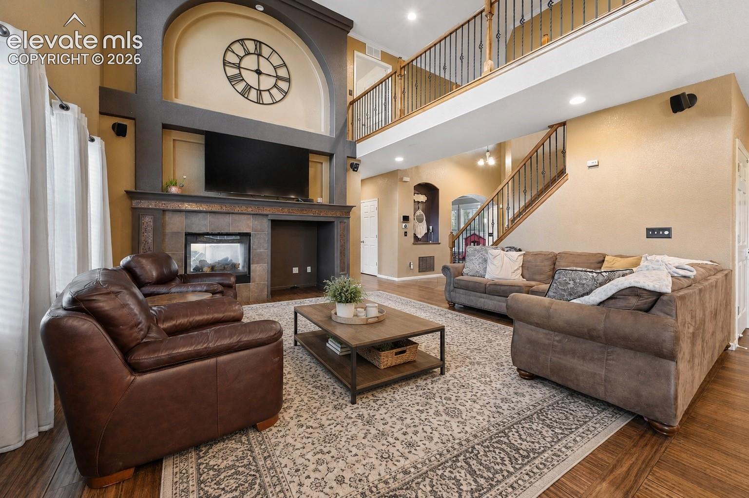 Listing photo 7 for 10813 White Sands Court