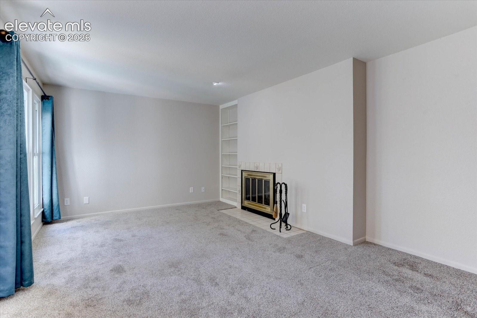 Listing photo 4 for 3330 Templeton Gap Road 55