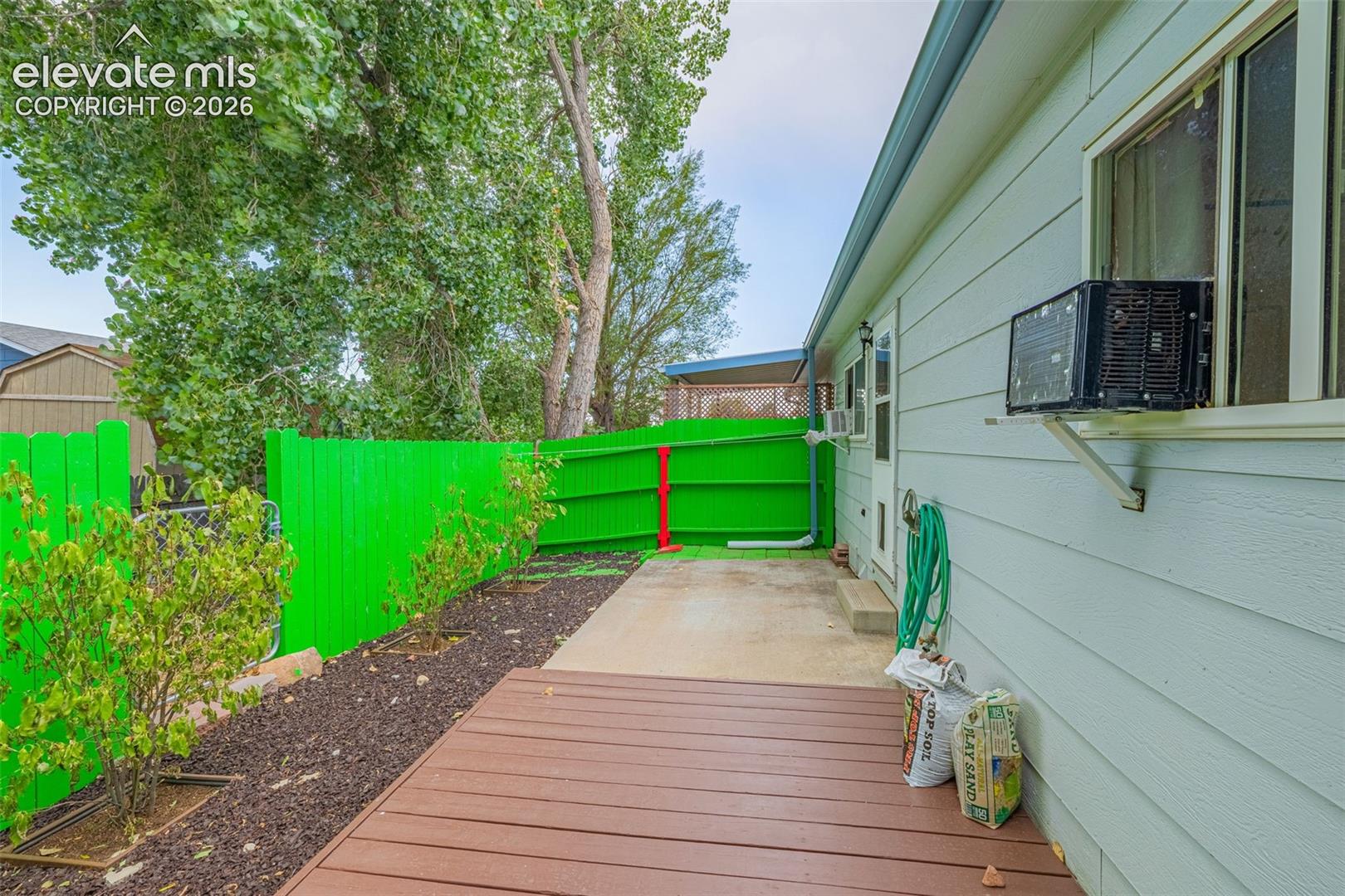 Listing photo 12 for 1010 Grinde Drive