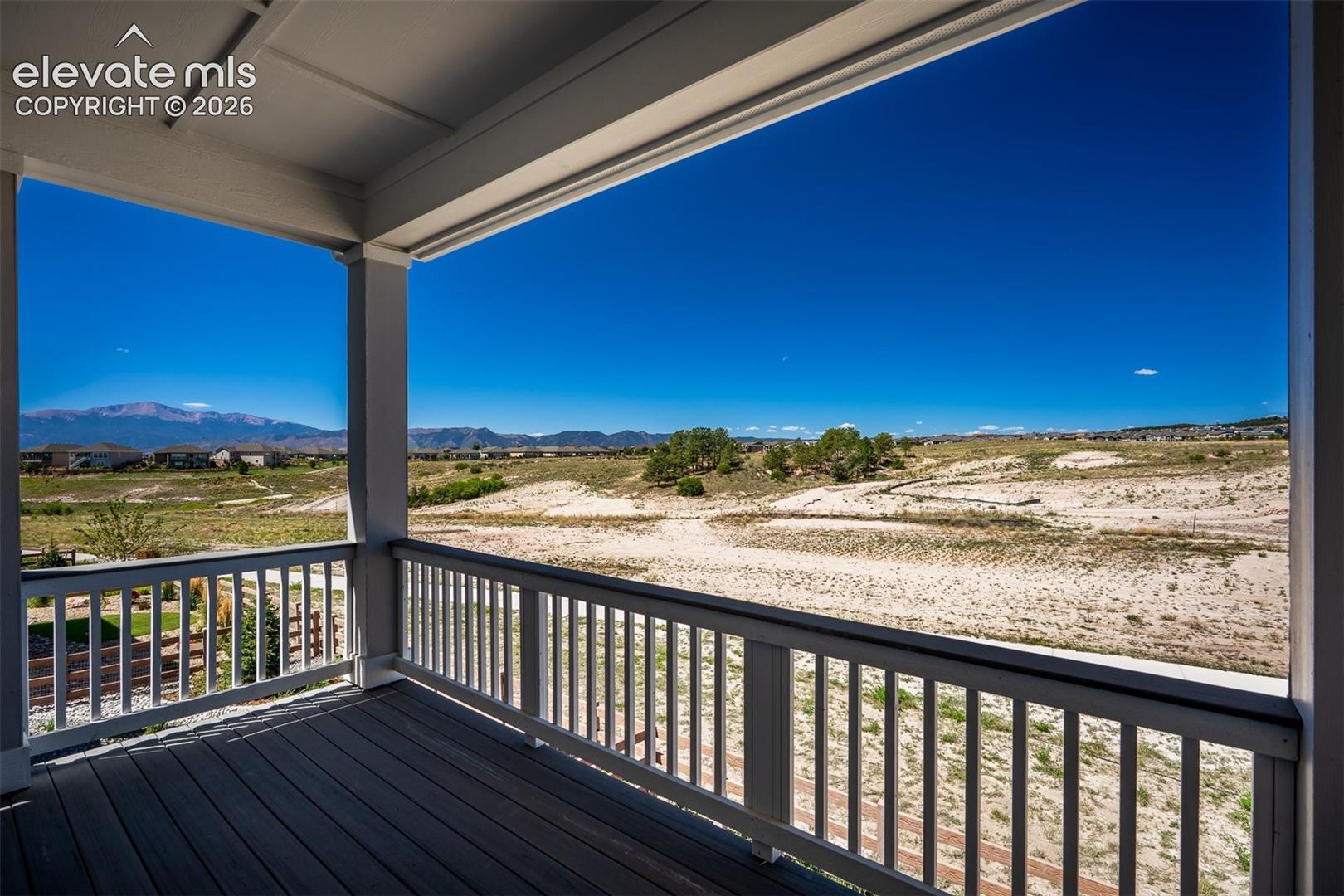 Listing photo 14 for 9030 Frolic View