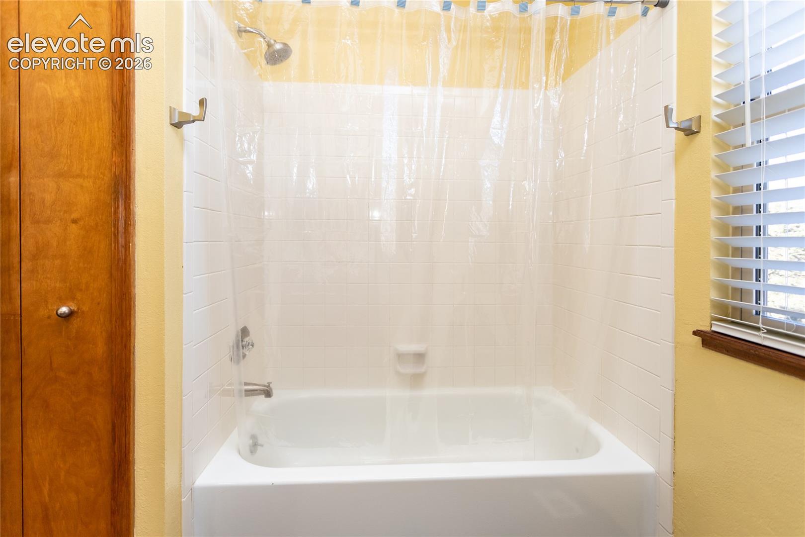 Listing photo 38 for 2690 Edenderry Drive