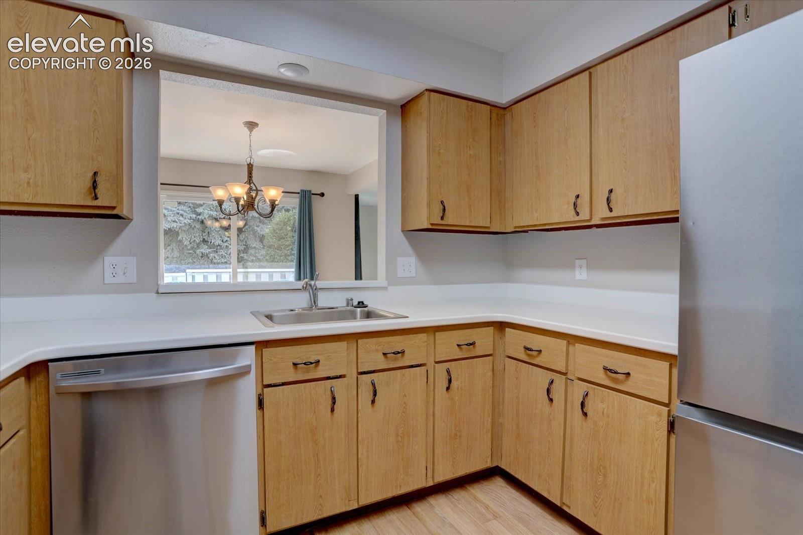 Listing photo 14 for 3330 Templeton Gap Road 55
