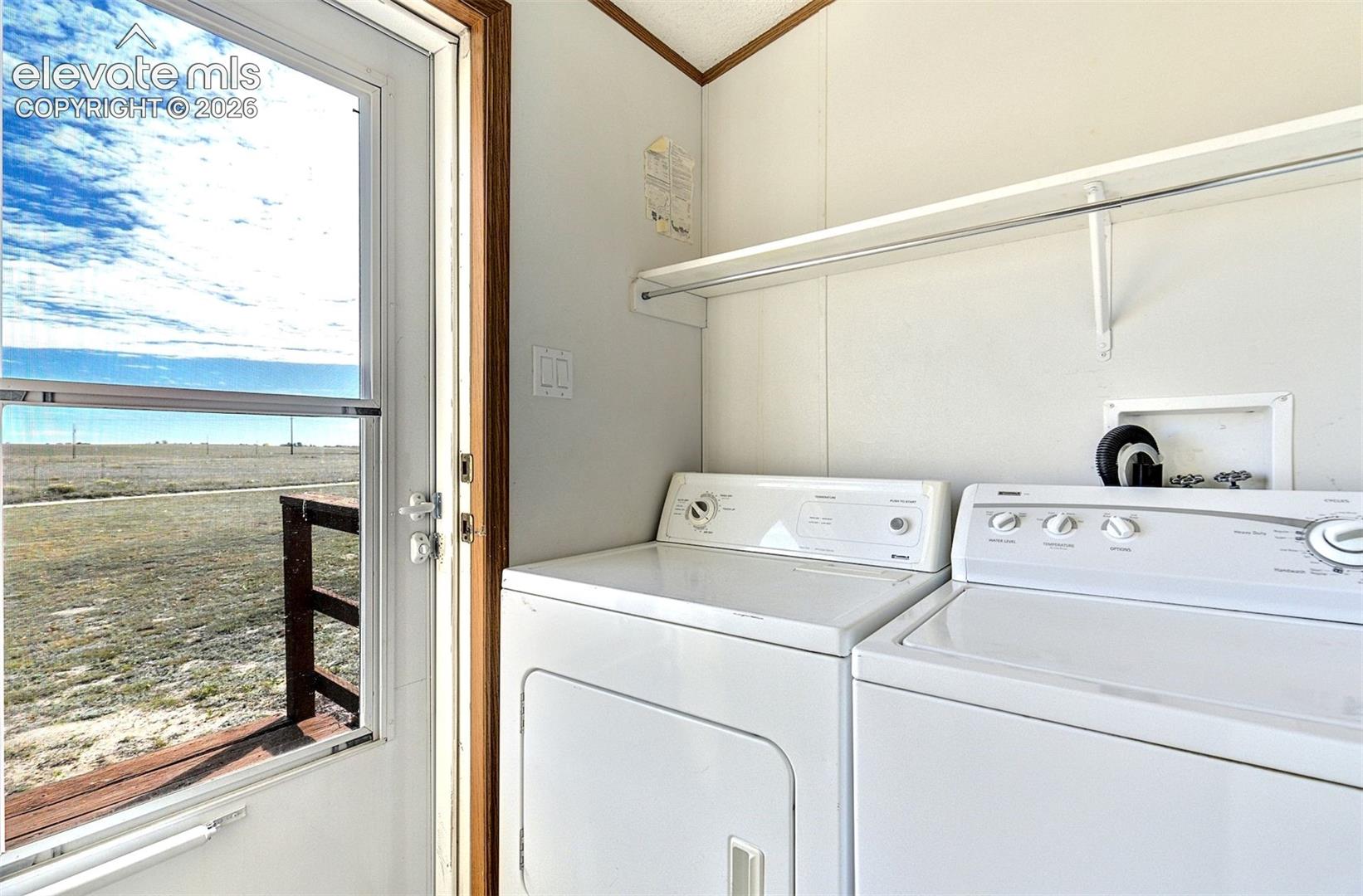 Listing photo 20 for 6375 Field View
