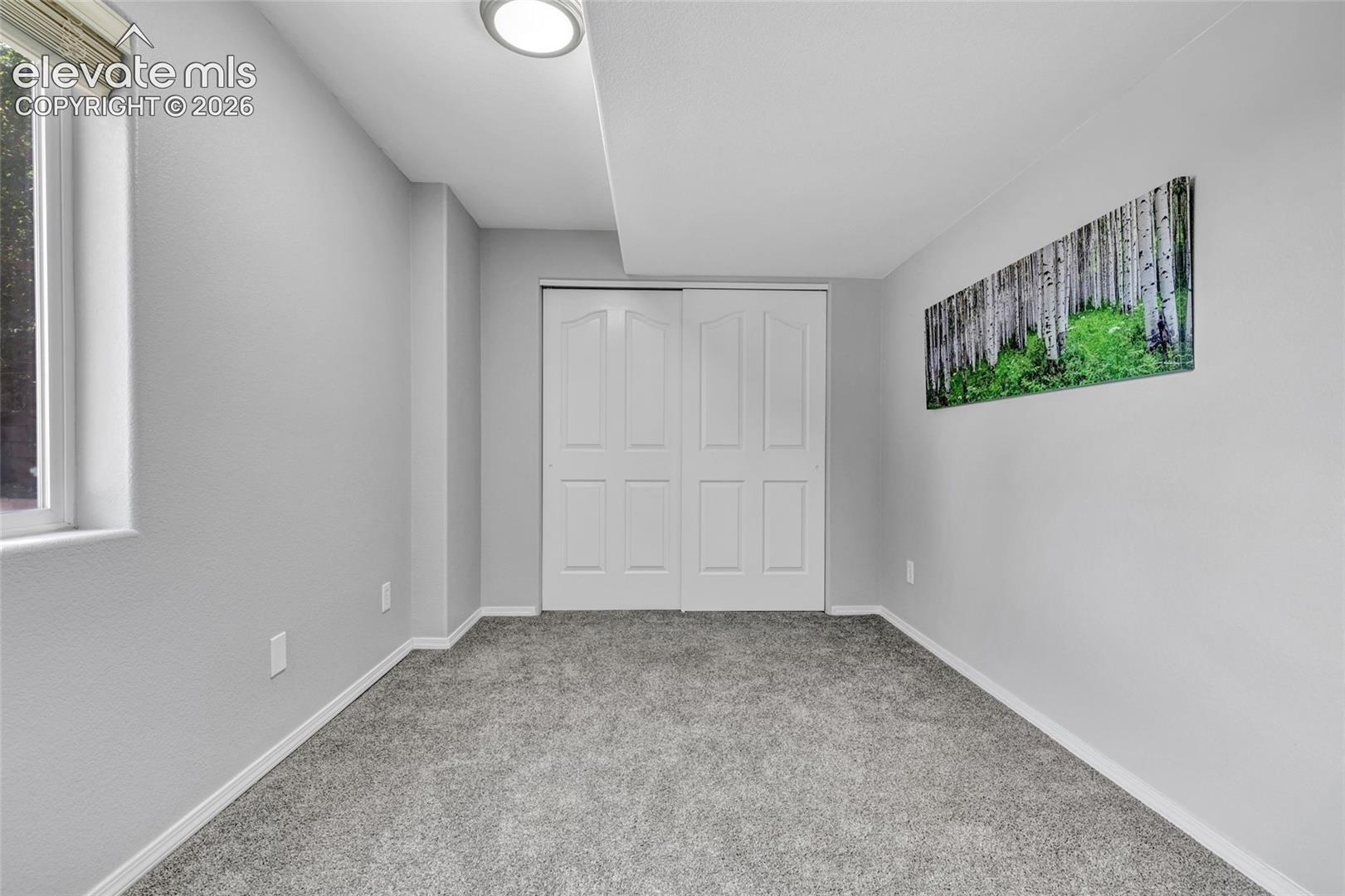 Listing photo 35 for 1204 White Stone Way