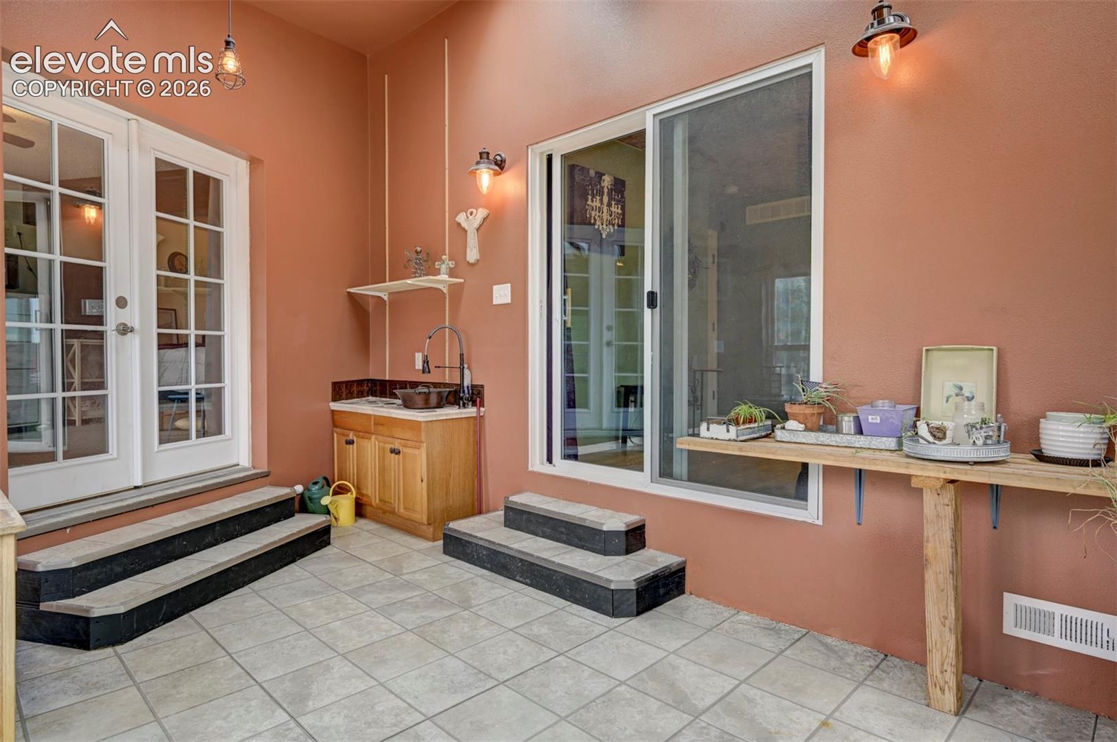 Listing photo 32 for 8170 Valli-Farm Road