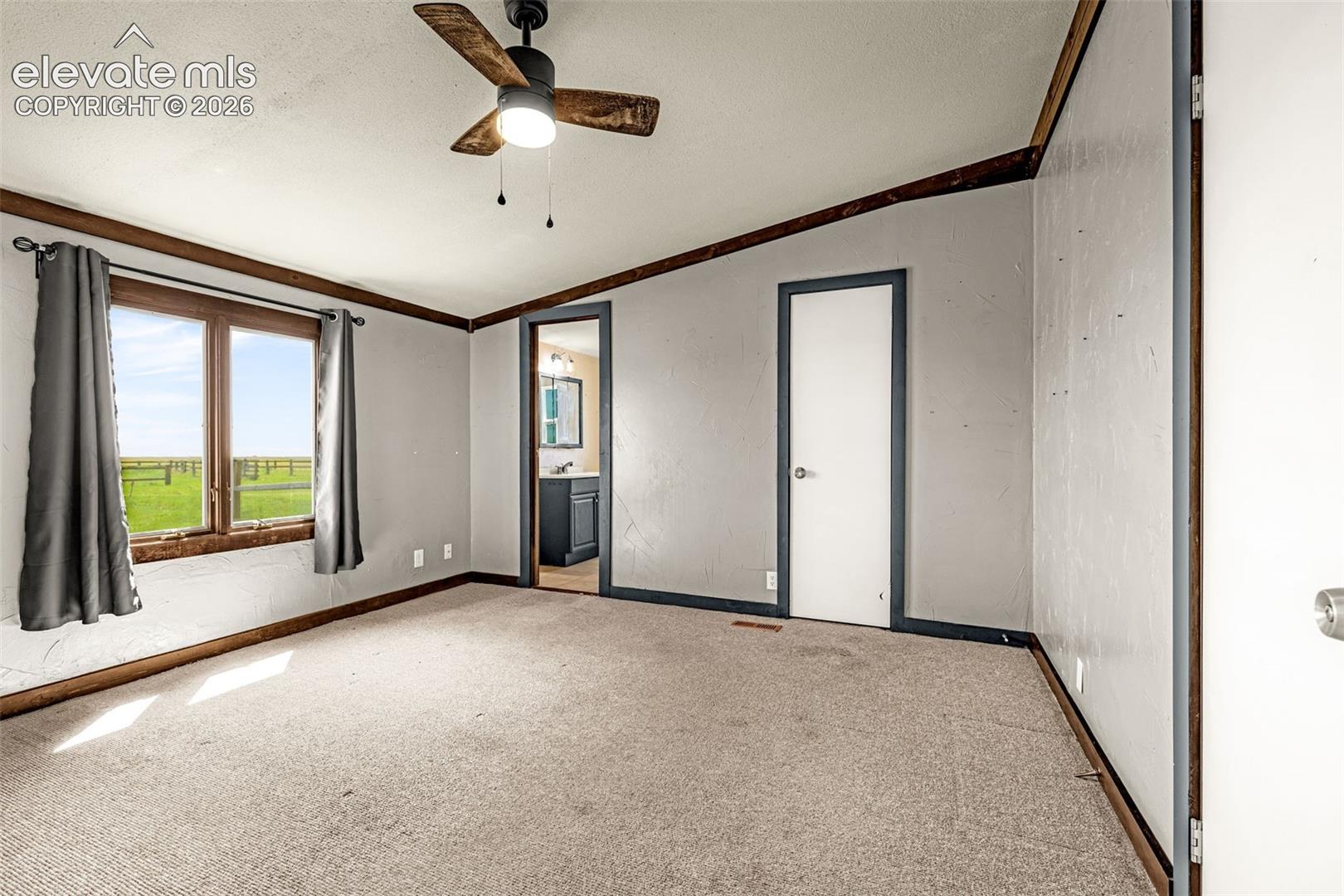 Listing photo 34 for 4465 S Johnson Road