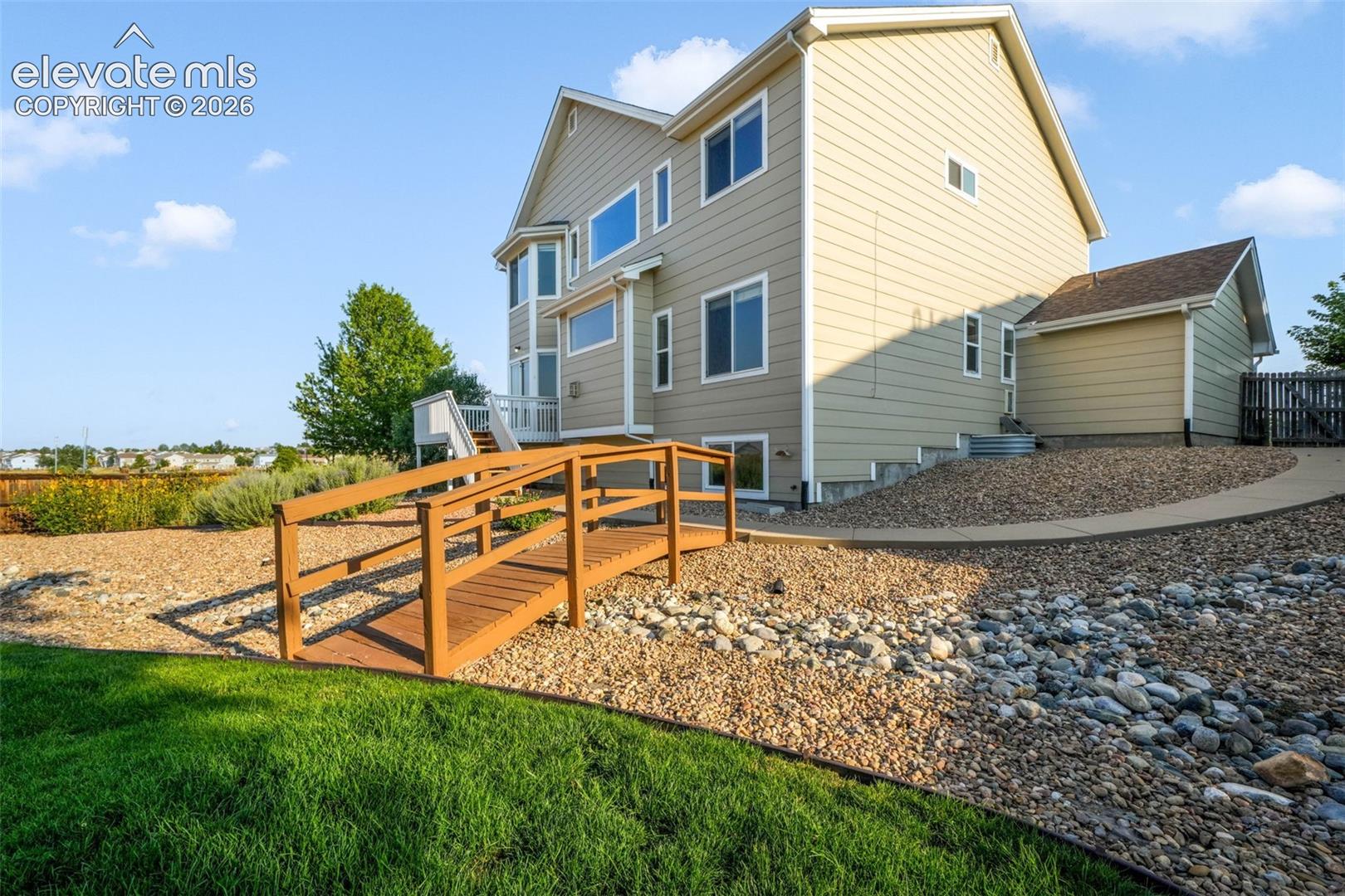 Listing photo 47 for 460 High Plains Street