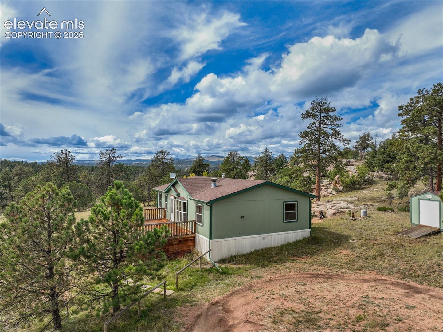 Listing photo 11 for 82 Ute Circle