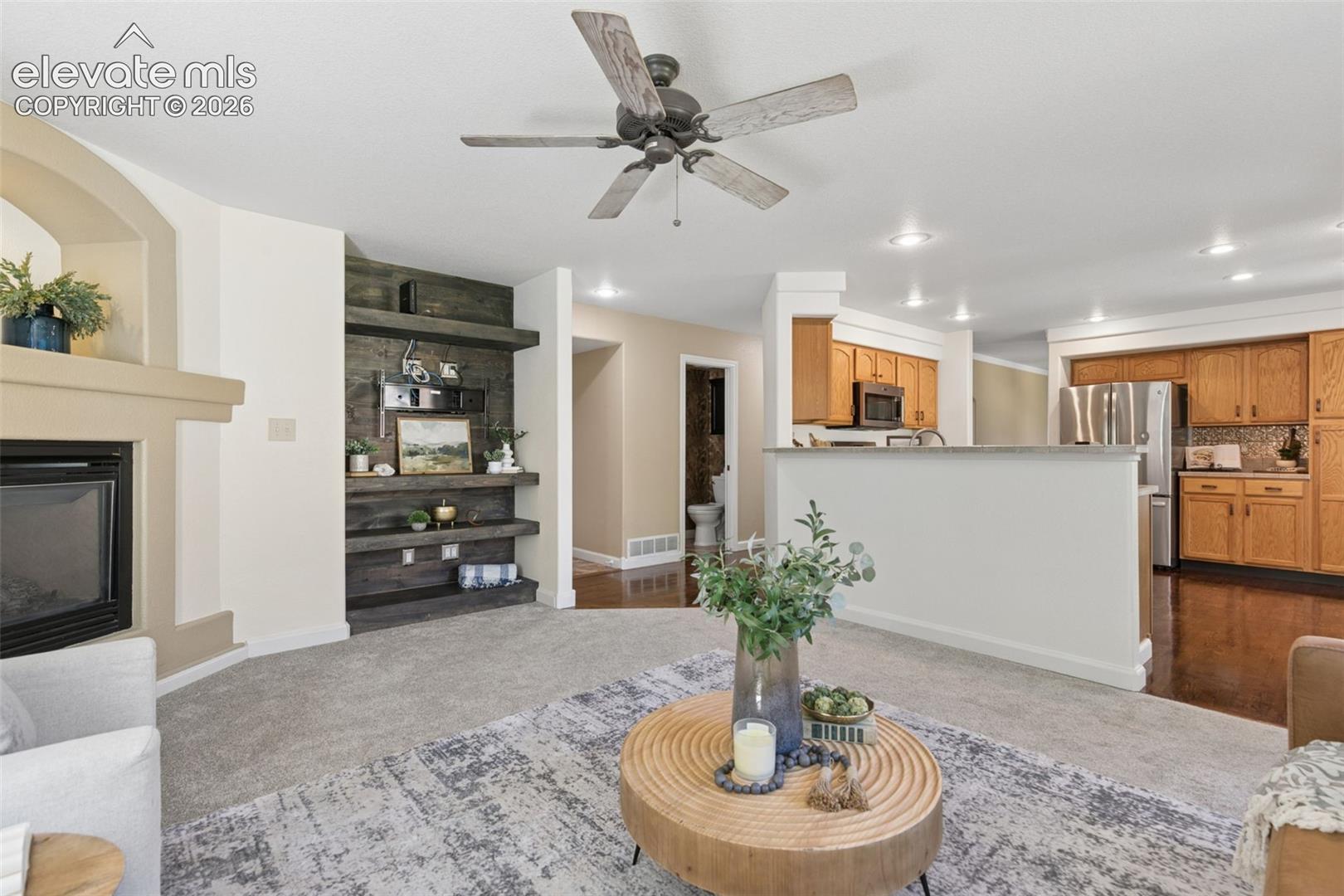 Listing photo 16 for 1622 Lookout Springs Drive