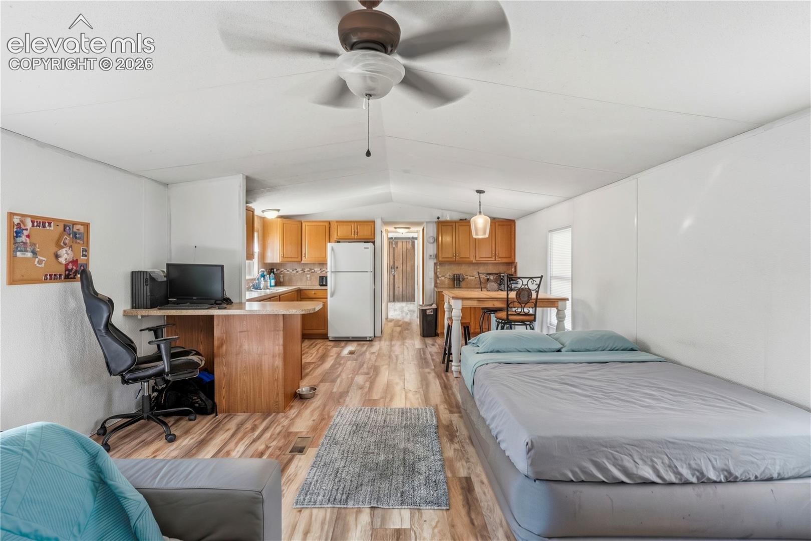 Listing photo 8 for 114 Mojave Way