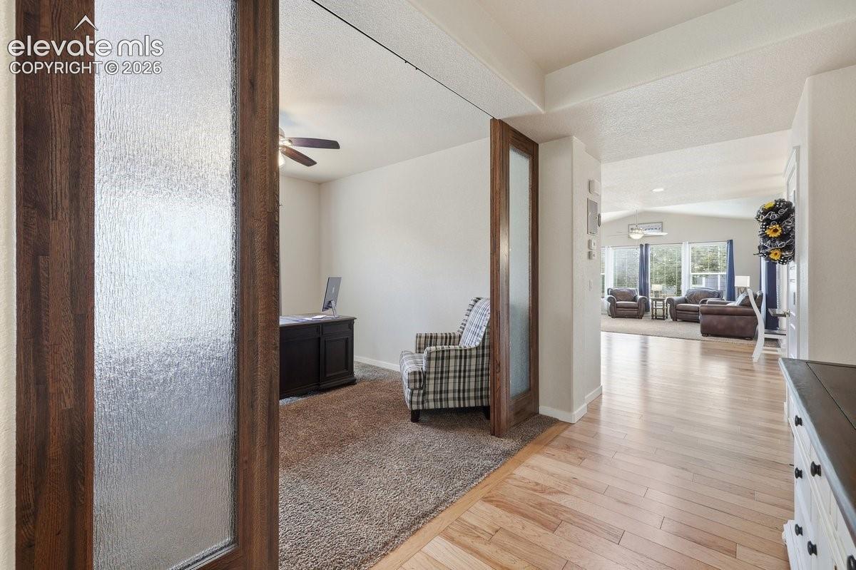 Listing photo 4 for 3502 Red Baron Drive