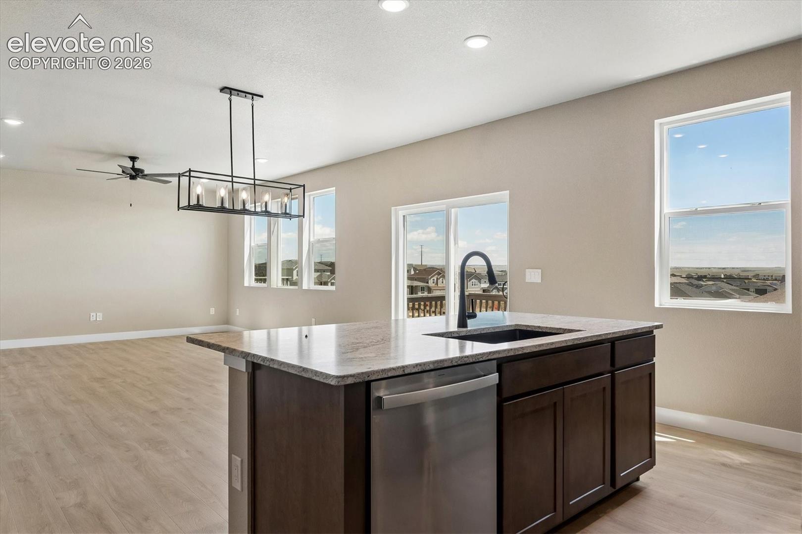 Listing photo 12 for 5325 Sidewinder Drive