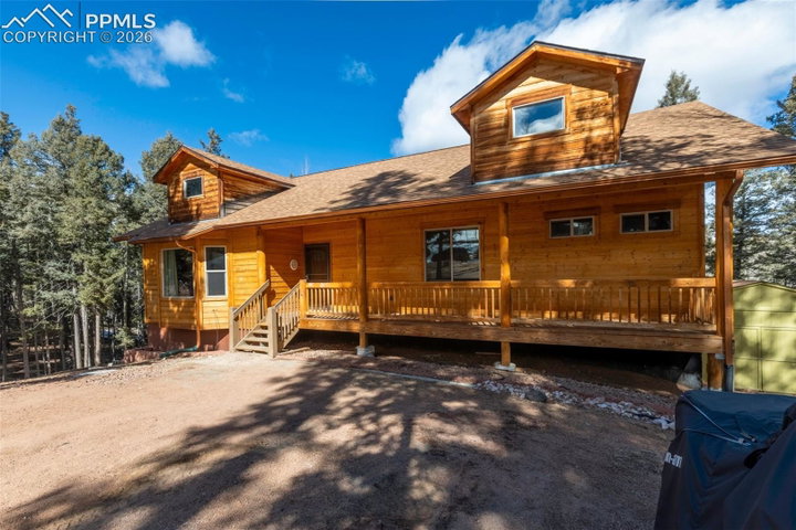 935 Bennett Drive — listing photo