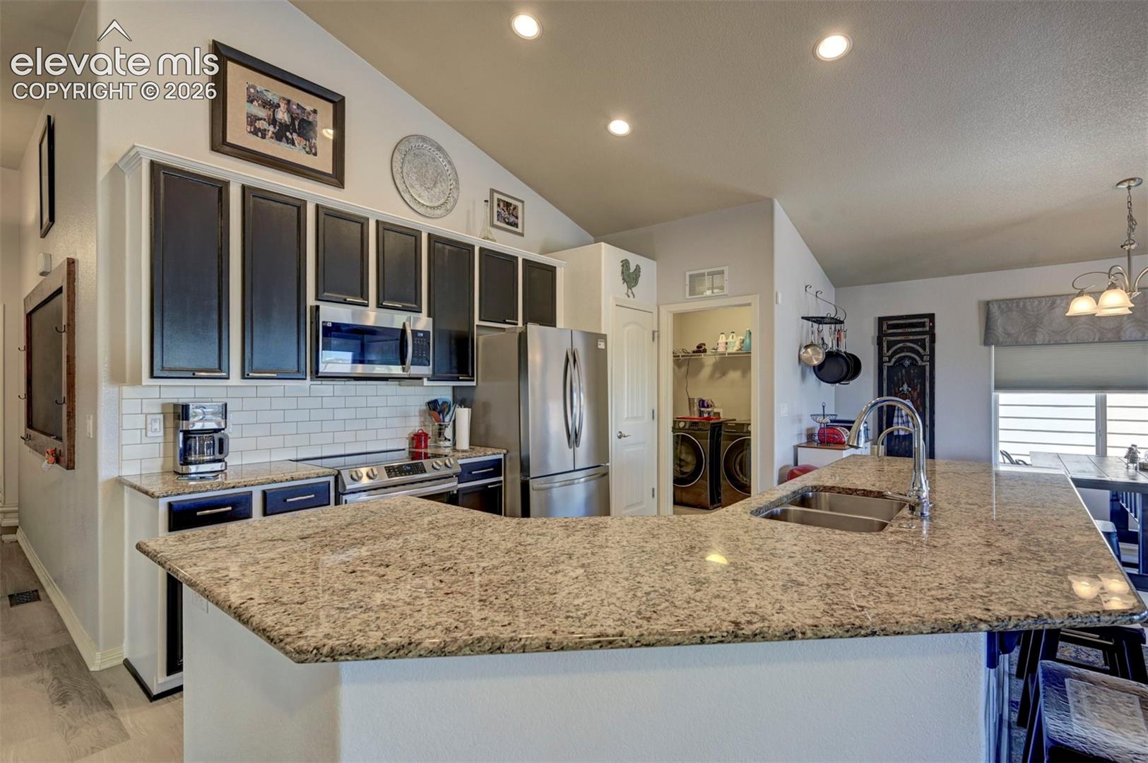 Listing photo 10 for 13713 Park Meadows Drive
