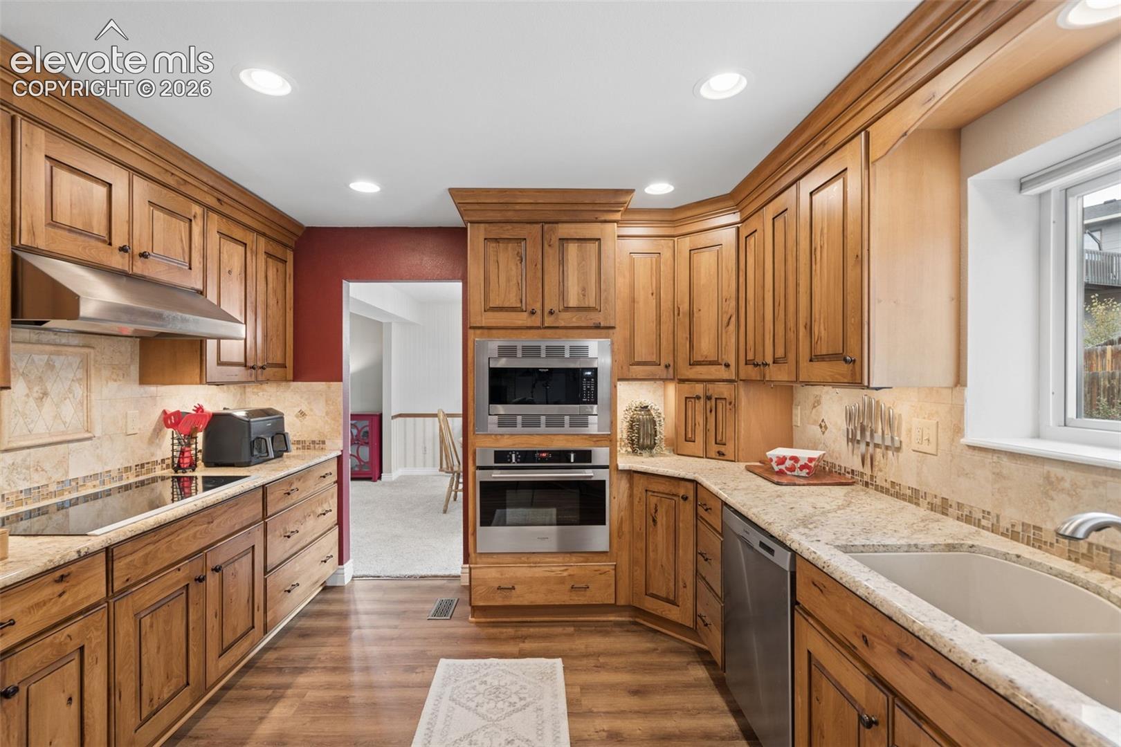 Listing photo 14 for 8269 Brigantine Drive
