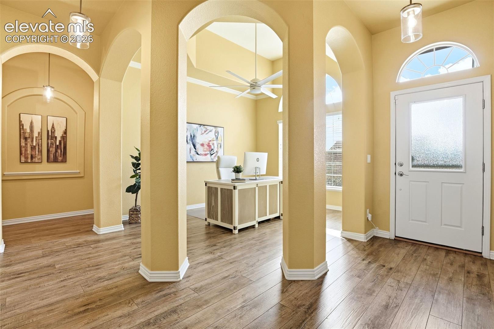 Listing photo 16 for 10363 Capital Peak Way