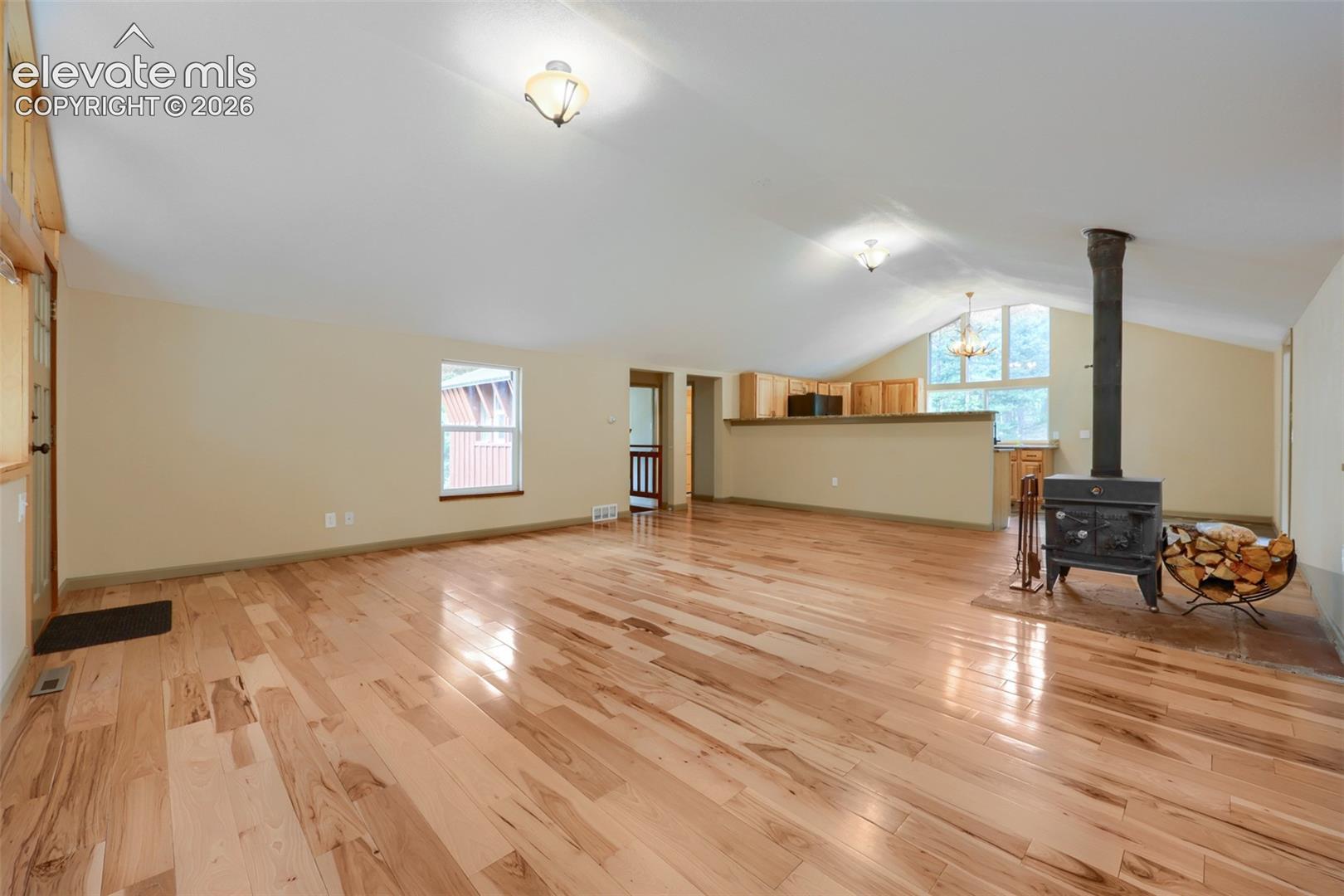 Listing photo 8 for 44 Anderson Road
