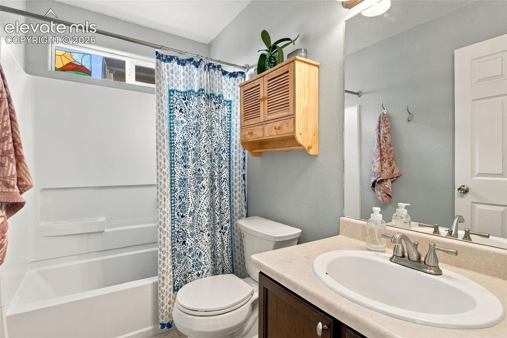 Listing photo 14 for 8451 Shadow Run Lane