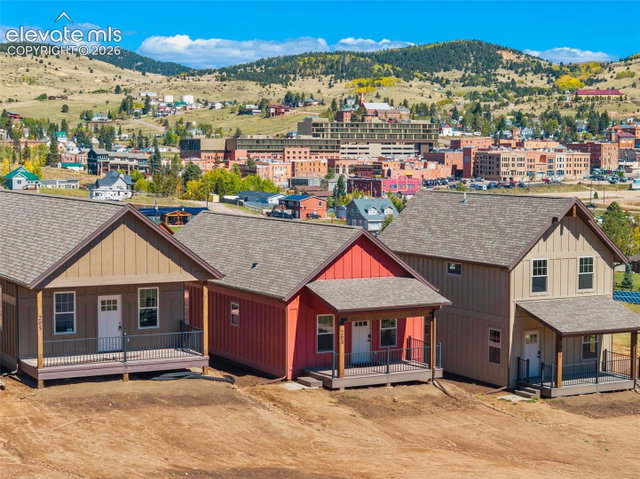 203 W Womack Avenue — listing photo