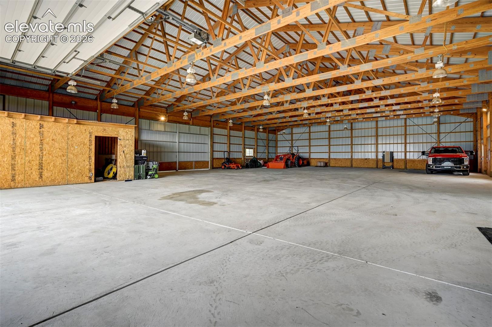 Listing photo 37 for 8170 Valli-Farm Road