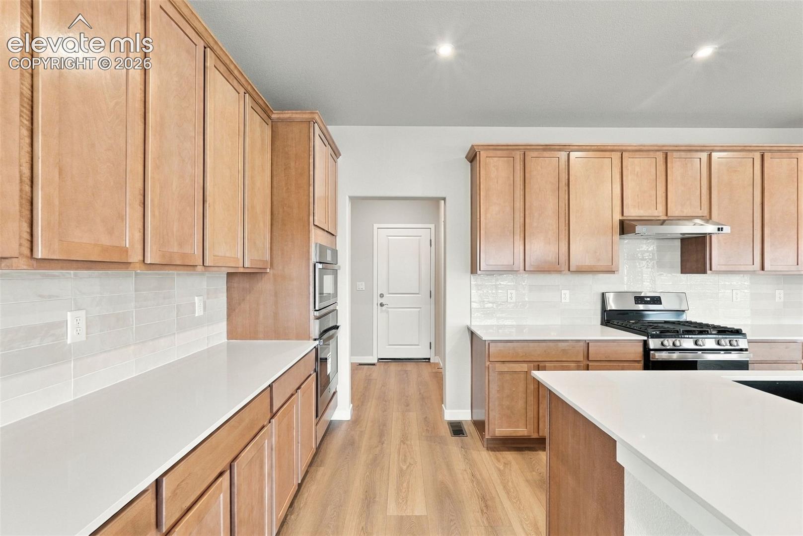 Listing photo 18 for 13586 Crooked Hill Drive