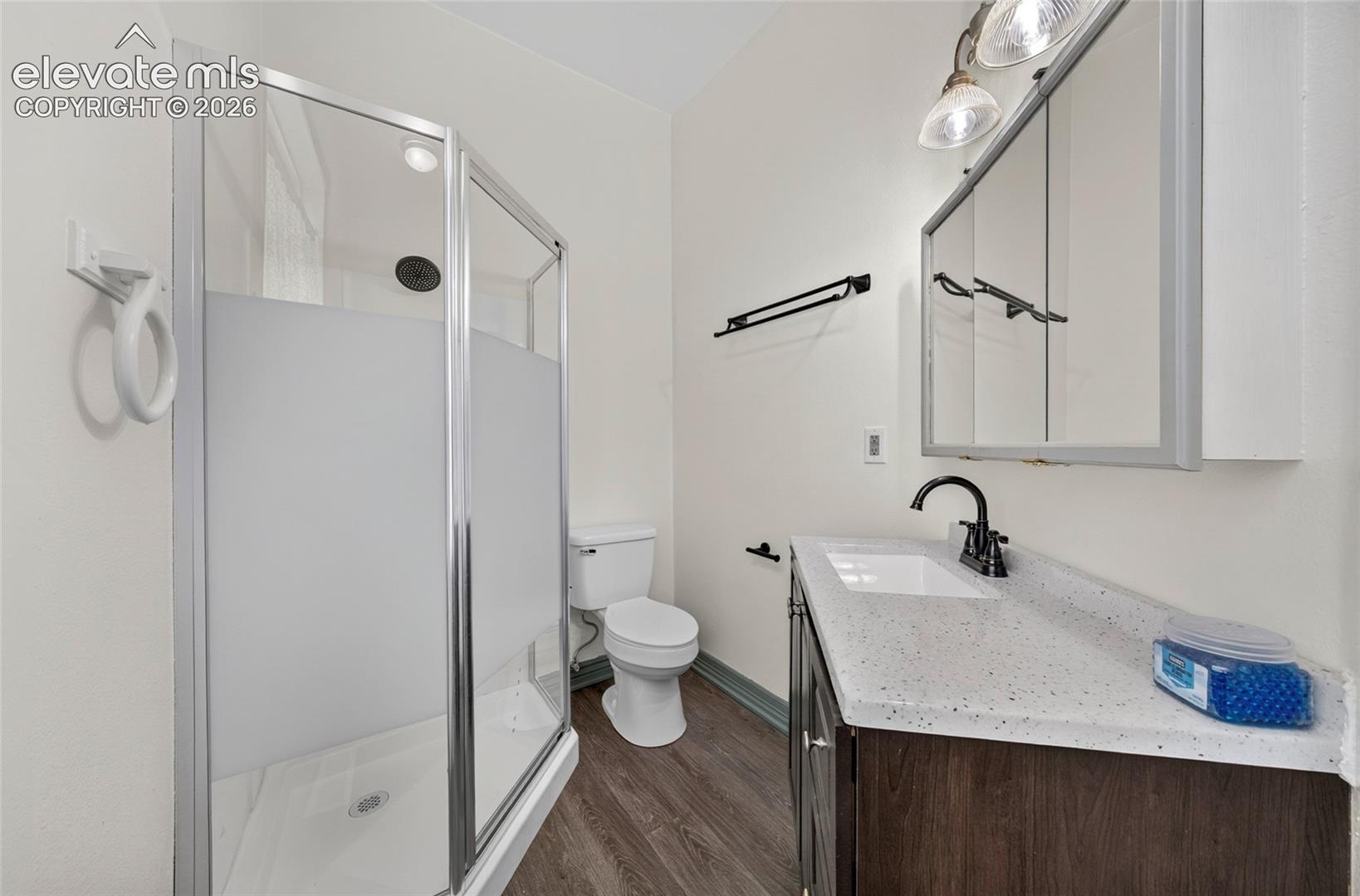 Listing photo 11 for 121 W Missouri Avenue