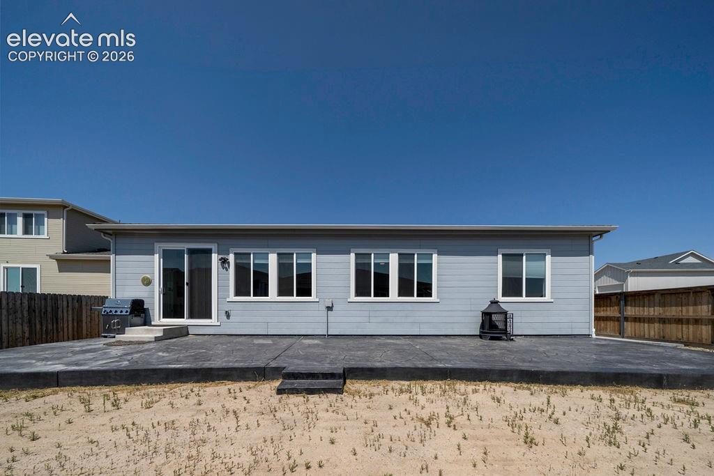 Listing photo 4 for 491 Blanket Flower Street