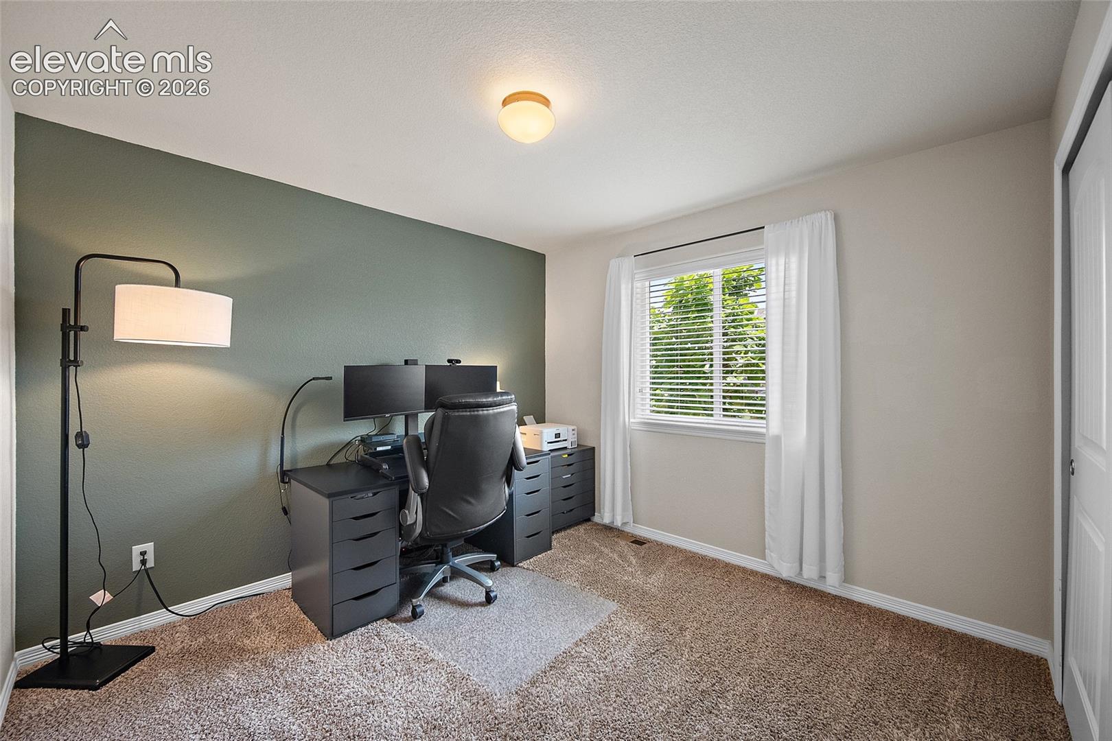 Listing photo 9 for 12832 Scenic Walk Drive