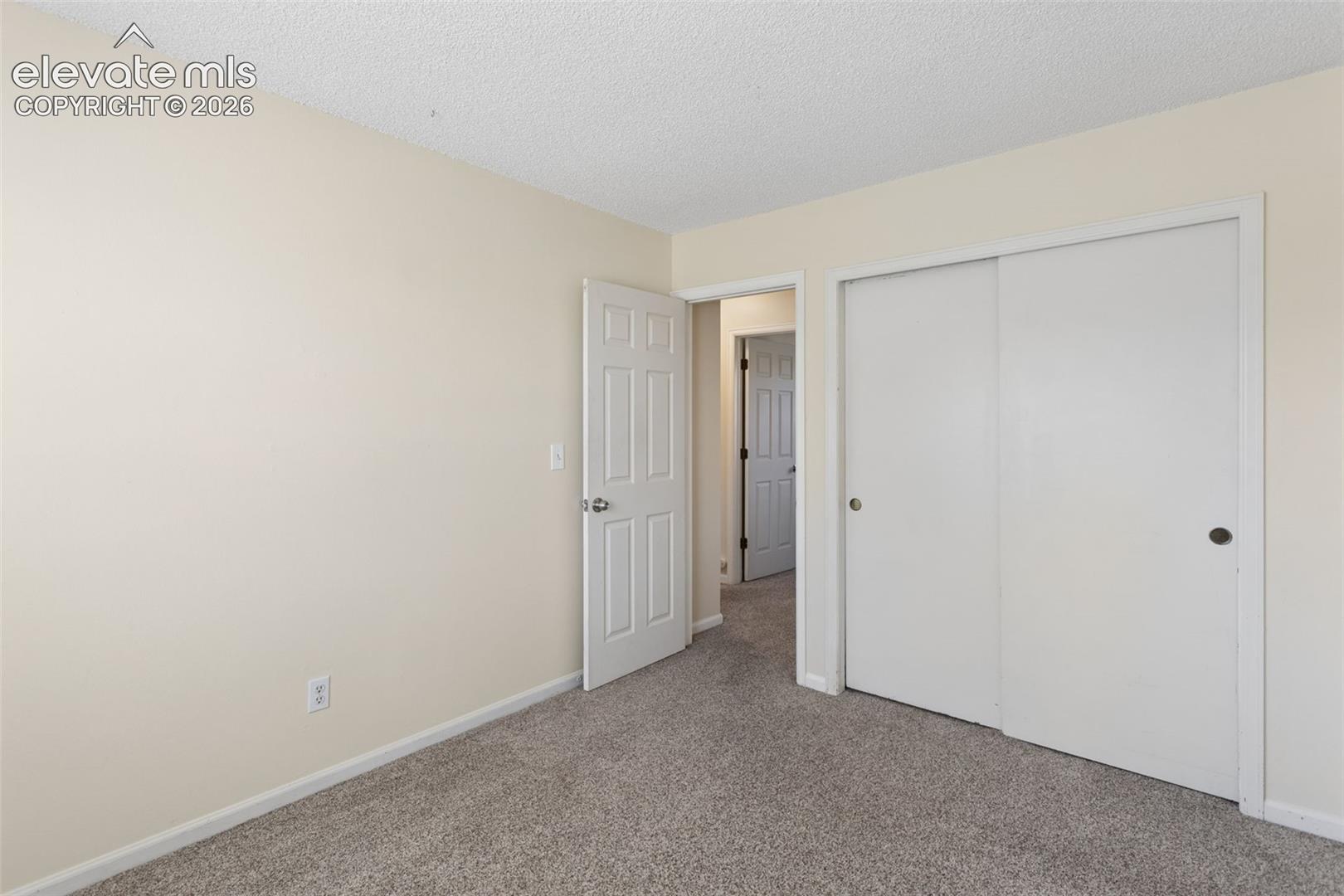 Listing photo 25 for 6420 Stonehedge Drive