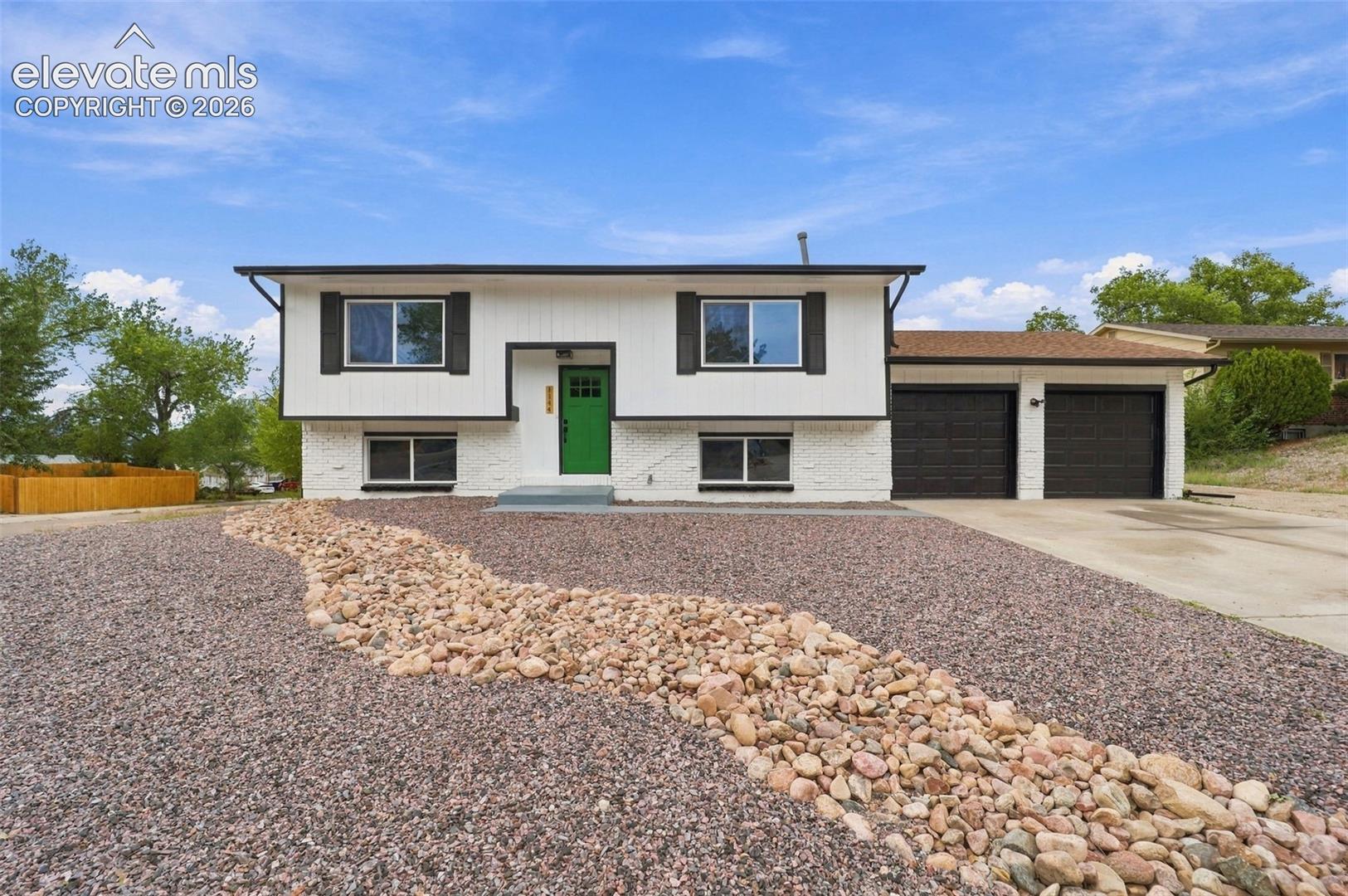 1144 Kachina Drive — listing photo