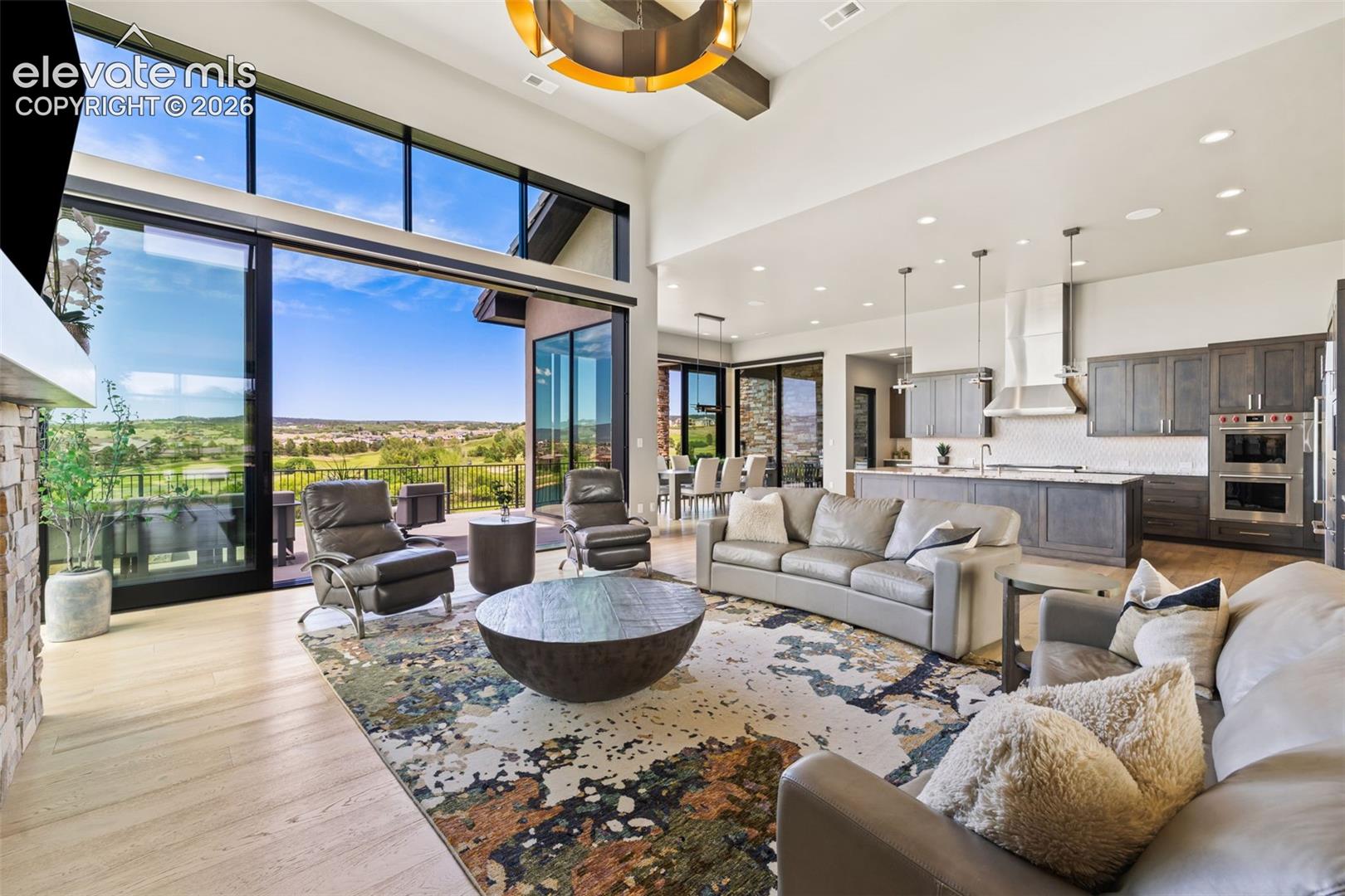 Listing photo 7 for 1484 Vine Cliff Heights