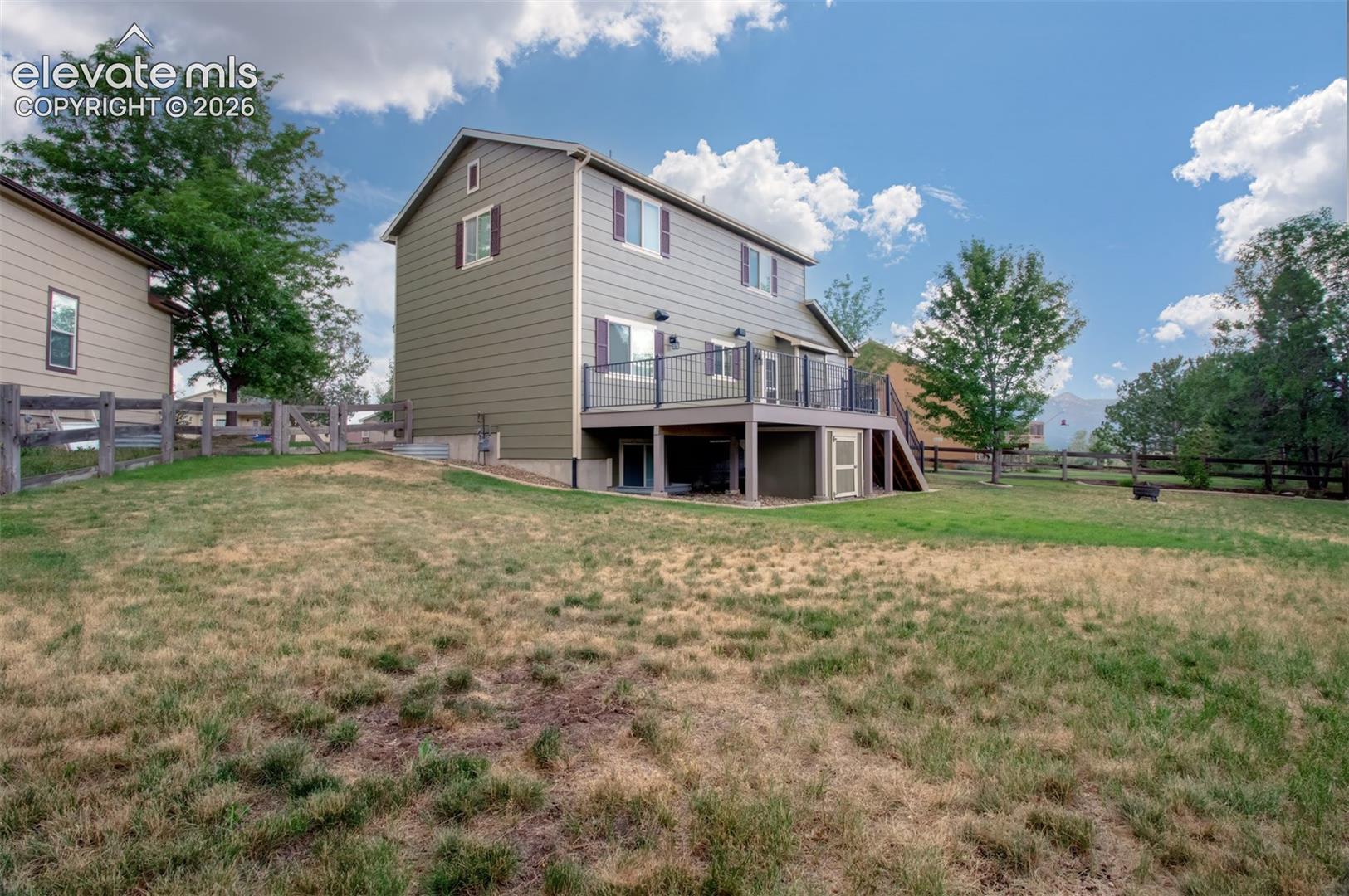 Listing photo 42 for 1136 Lawn Lake Trail