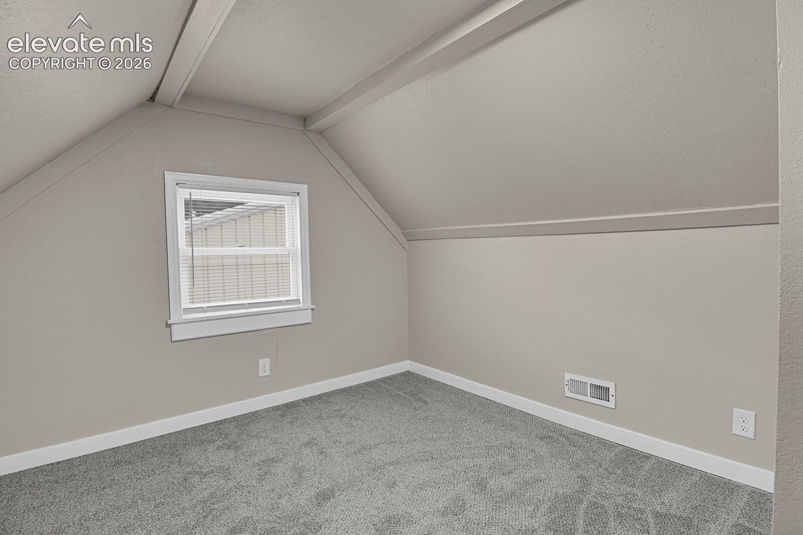 Listing photo 28 for 2614 Gunnison Street