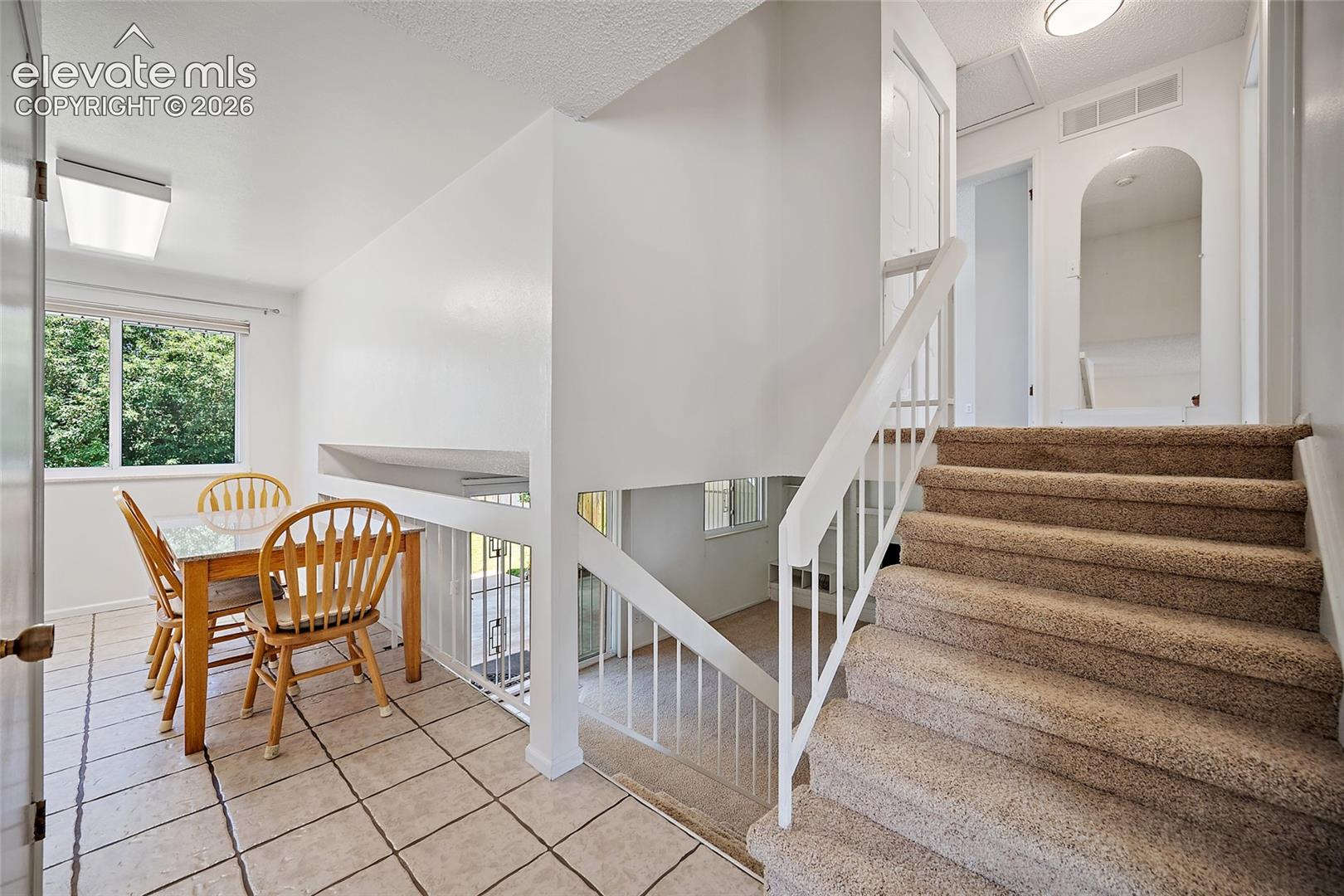 Listing photo 19 for 4695 W Stanford Avenue