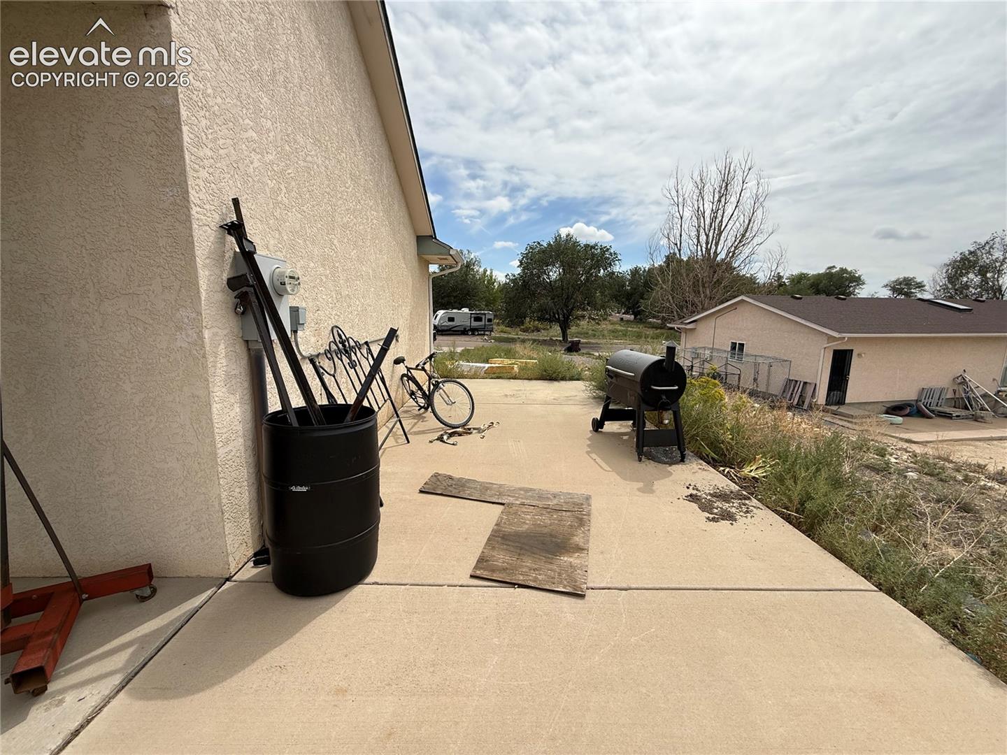 Listing photo 8 for 193 W Legend Drive