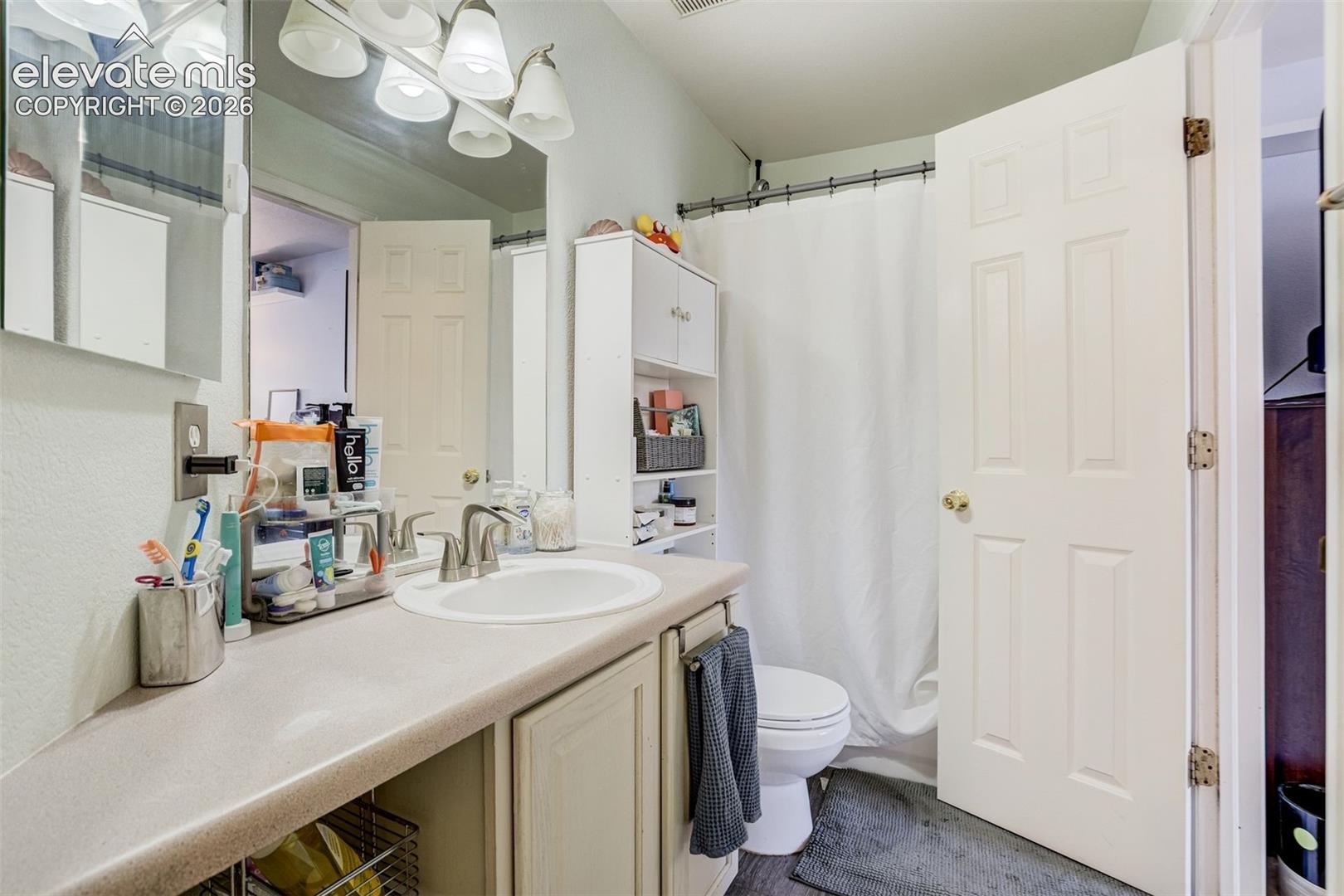 Listing photo 24 for 6305 Rockville Drive