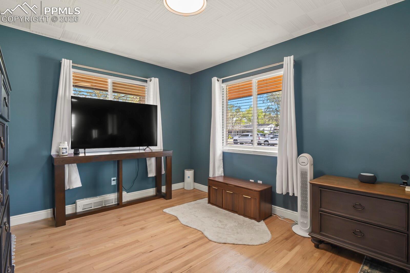 Listing photo 18 for 691 S Holly Street
