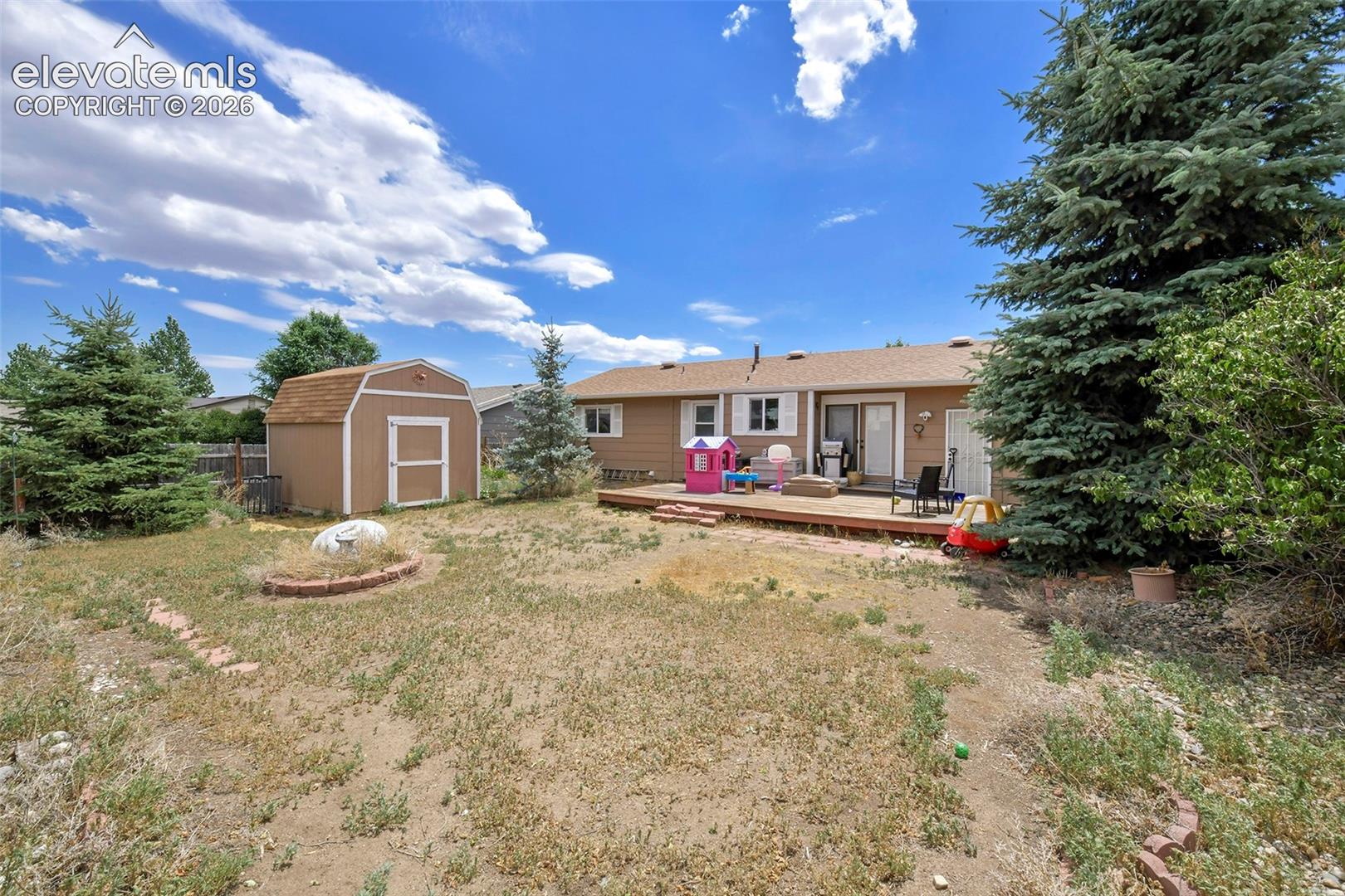 Listing photo 18 for 6830 Parkridge Court